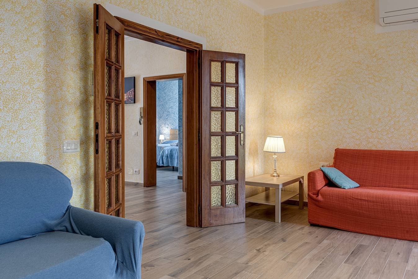 Foto 10 von 28: Ferienwohnung 'Ampio e accogliente appartamento' mit beheiztem Pool