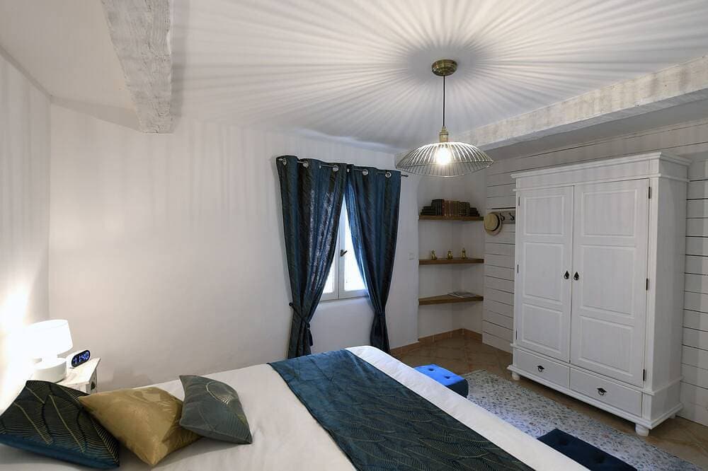 Foto 5 von 30: Gîte-Ensuite mit Dusche-Blick auf die Landschaft
