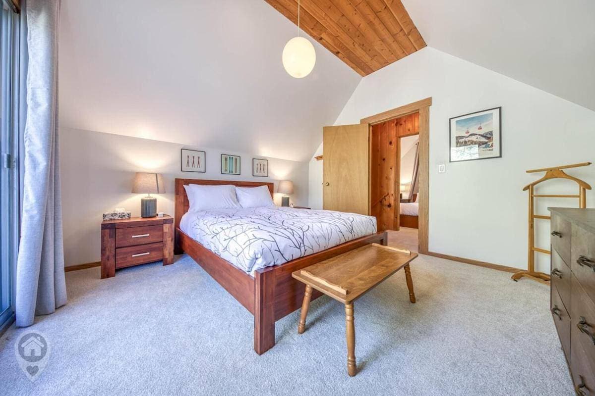 Foto 4 von 48: Three-Bedroom Holiday Home