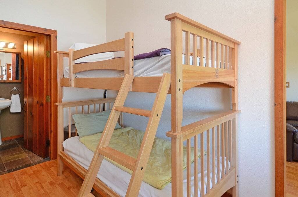 Foto 2 von 20: Übernachten Sie in einem schönen Beach Cottage mit einem wunderschönen Privatstrand am Hazel Point!