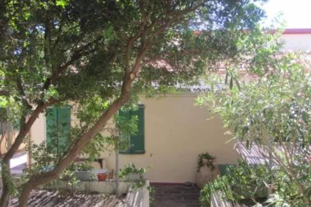Foto 8 von 14: Freistehendes Ferienhaus mit Panoramablick über das Meer  und direktem Zugang zum Strand