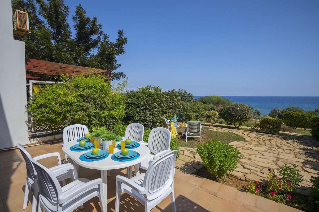 Foto 11 von 18: Sirina Lina Beachfront Suite