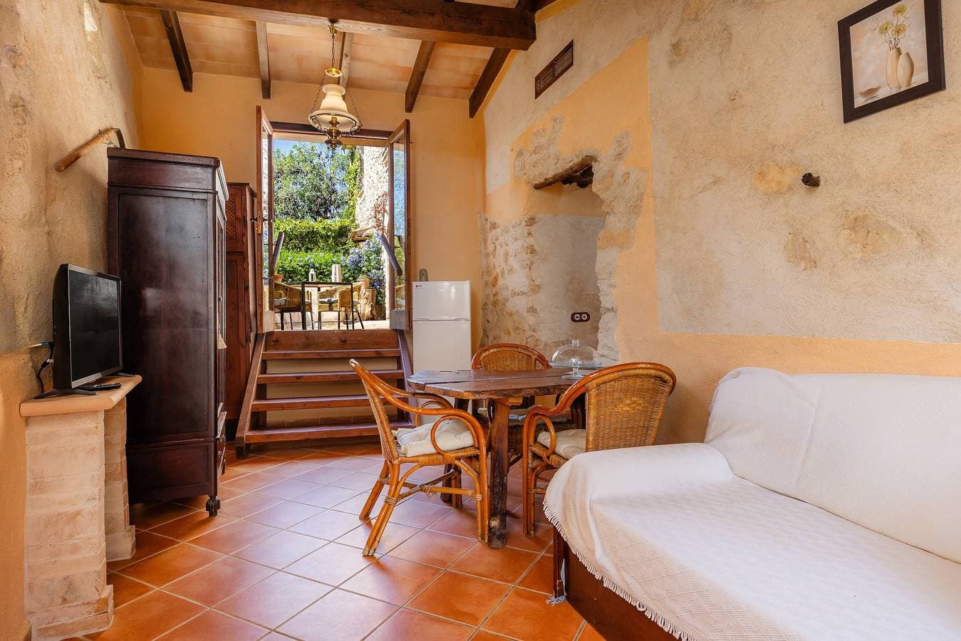 Foto 7 von 34: Ferienwohnung "Es Forn" mit Bergblick, Gemeinschaftspool und WLAN