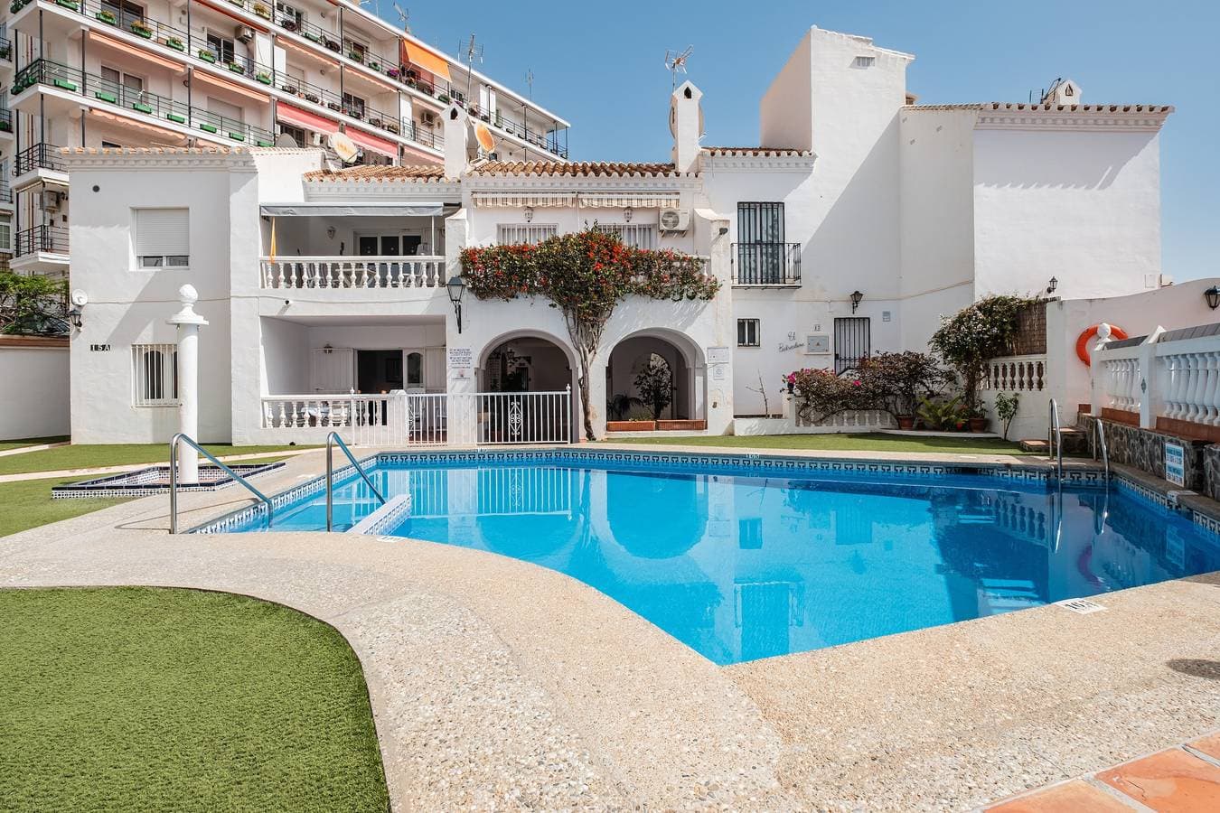 Bright spacious 1 bed apartment 1