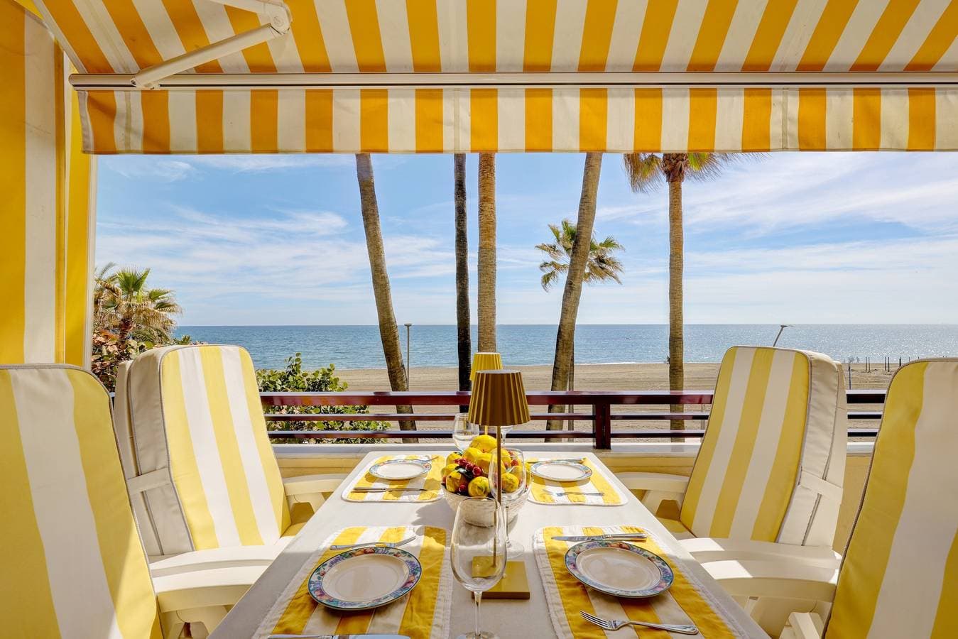 Foto 8 von 28: "Ferienwohnung- Auto inklusive" Am Strand mit Meerblick, Pool, WLAN, Klimaanlage & Balkon