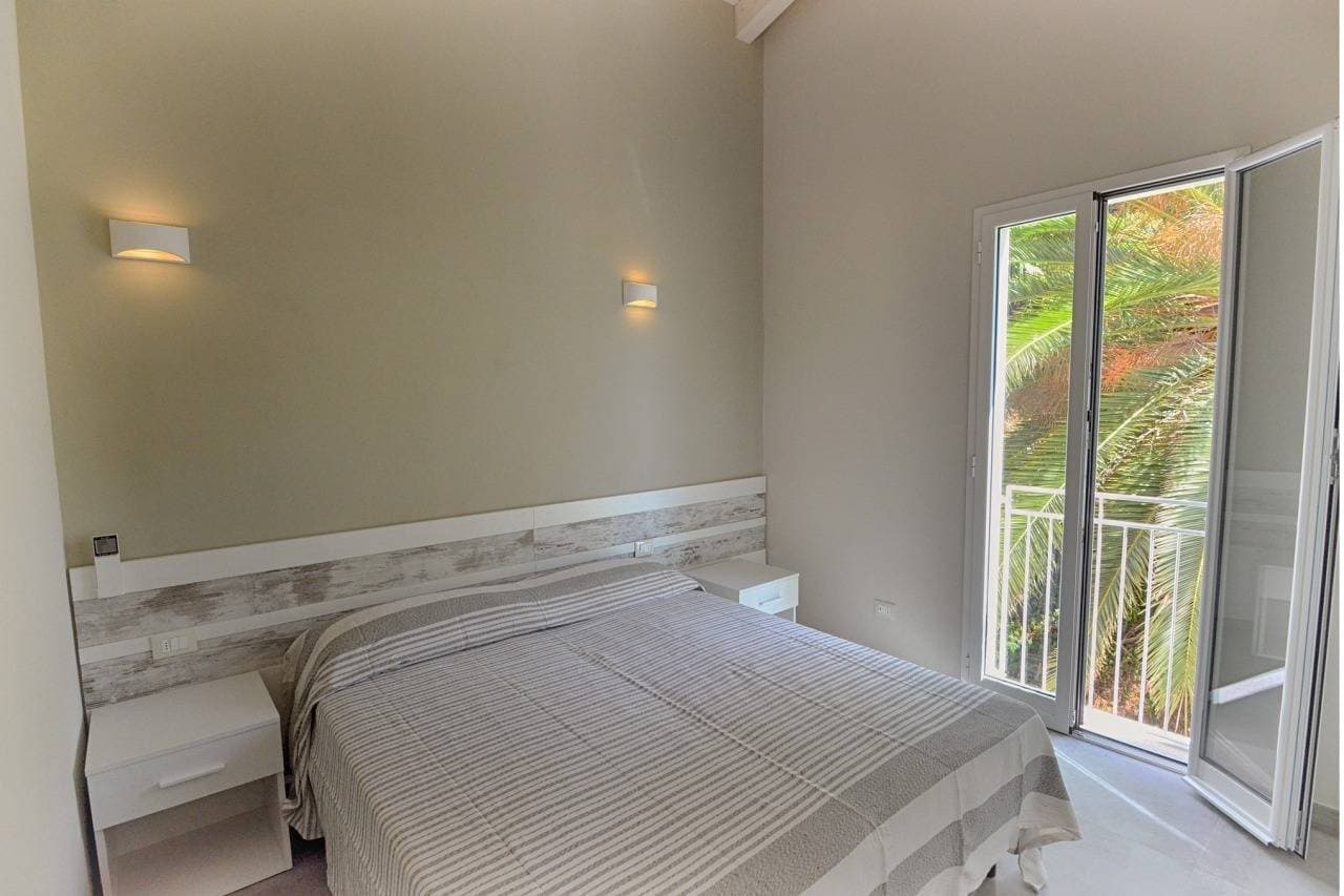Foto 9 von 25: Ferienwohnung für 6 Personen mit Terrasse