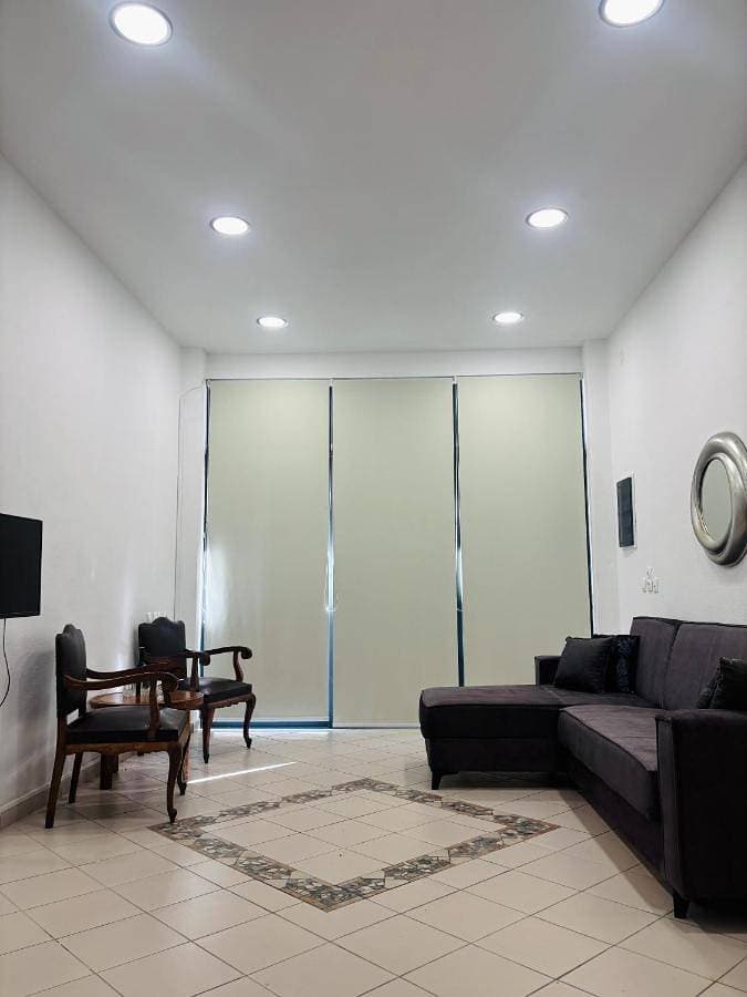 Foto 4 von 13: One-Bedroom Apartment
