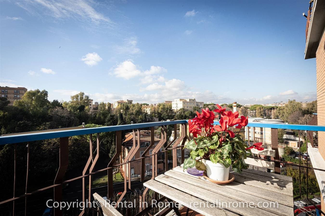 Foto 2 von 62: Ferienwohnung für 4 Personen mit Balkon/Terrasse