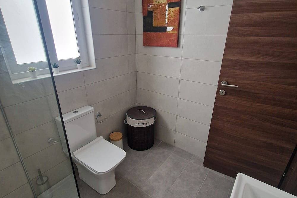 Foto 9 von 23: Centrally Located 3Br Sea View by Bus Terminus
