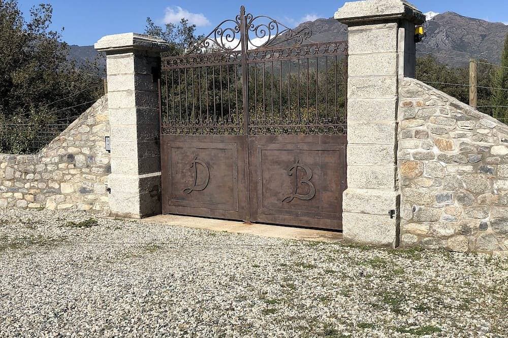 Foto 10 von 23: Villa à la Montagne,piscine,domaine 20ha,rivière