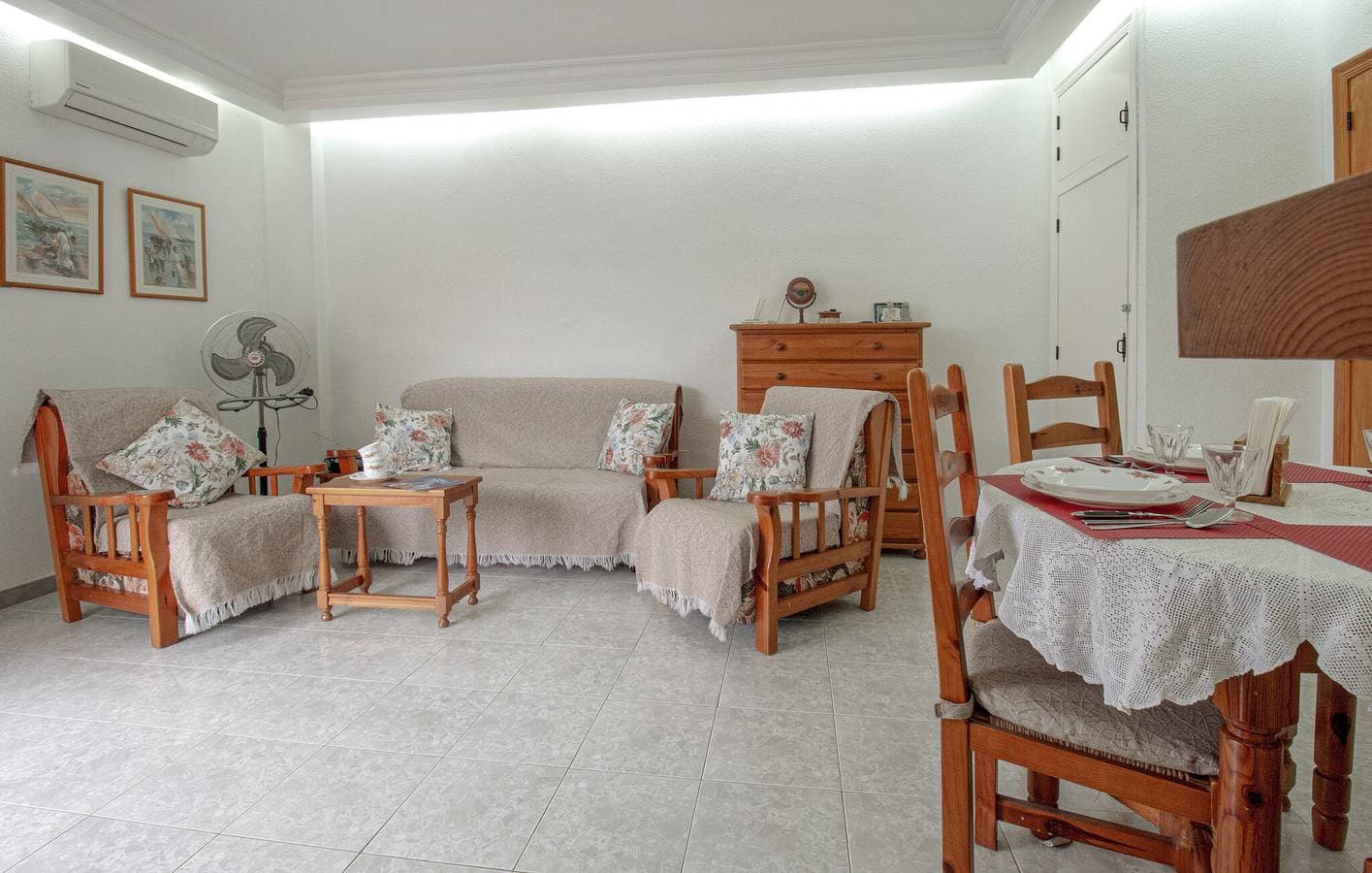Foto 5 von 18: Gemütliche 68 qm Wohnung in Strandnähe mit Garage, AC, Pool & Internet