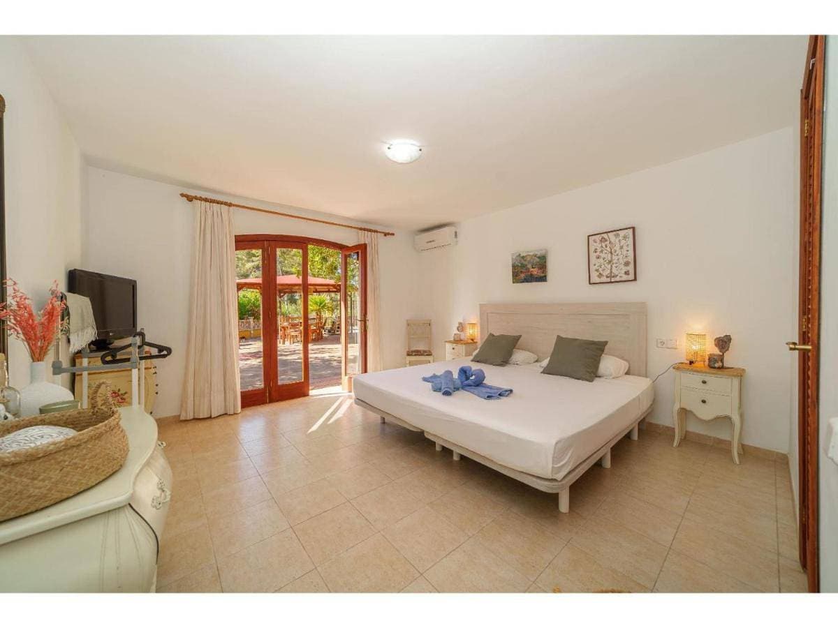 Foto 3 von 5: Villa