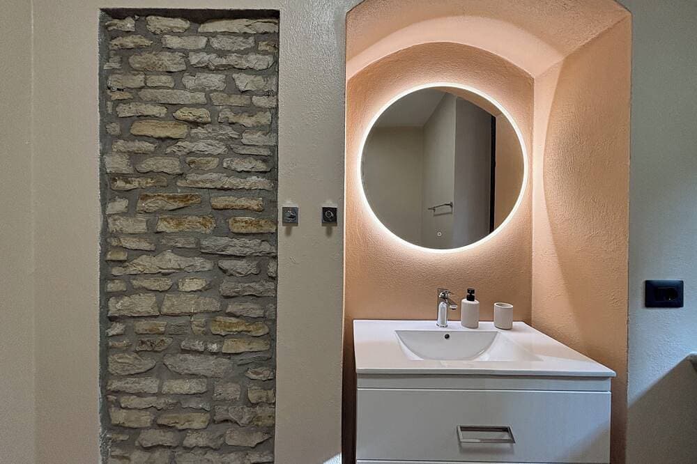 Foto 8 von 30: Relais Portaluna Serena / 1Br + Studio, Sleeps 4, Garden, Langhe Views