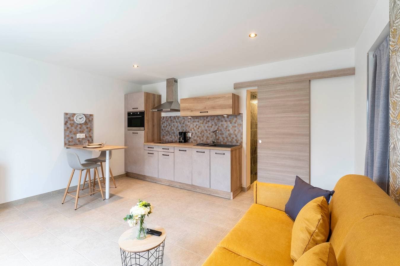 Foto 12 von 25: Studio-Apartment 'Marquet' mit Gemeinschaftsgarten und Klimaanlage