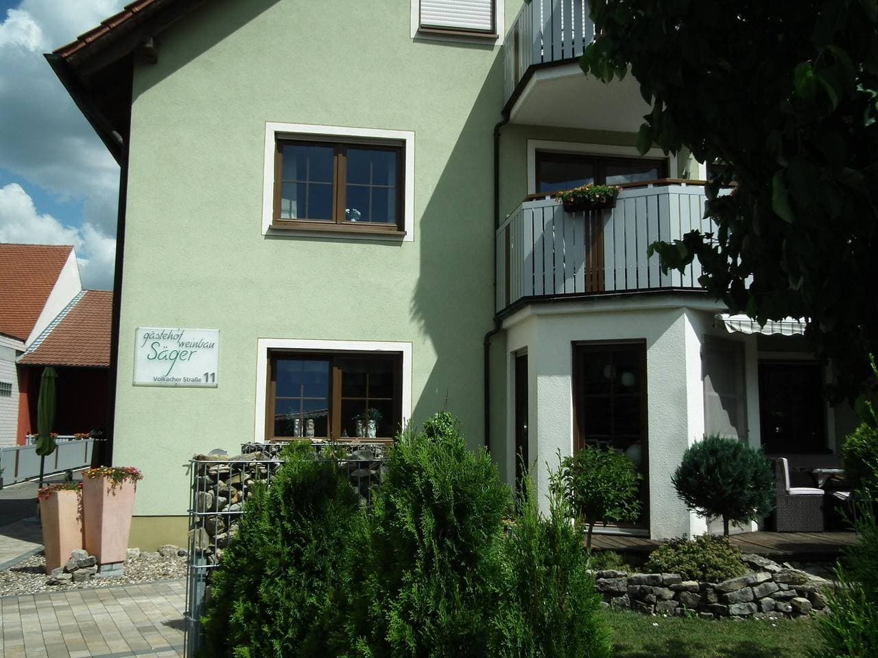 Gästehof - Weinbau Säger - Galerie-Appartement Nr.3 mit Balkon und großem Wohn-/Küchenraum