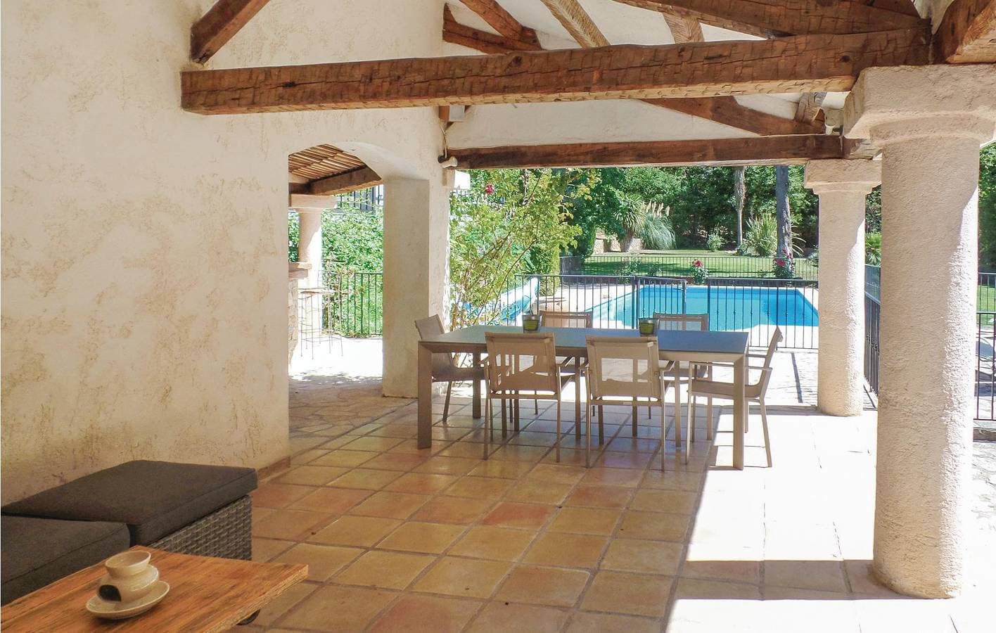 Foto 4 von 28: Callian Apartment mit Pool & Parkplatz