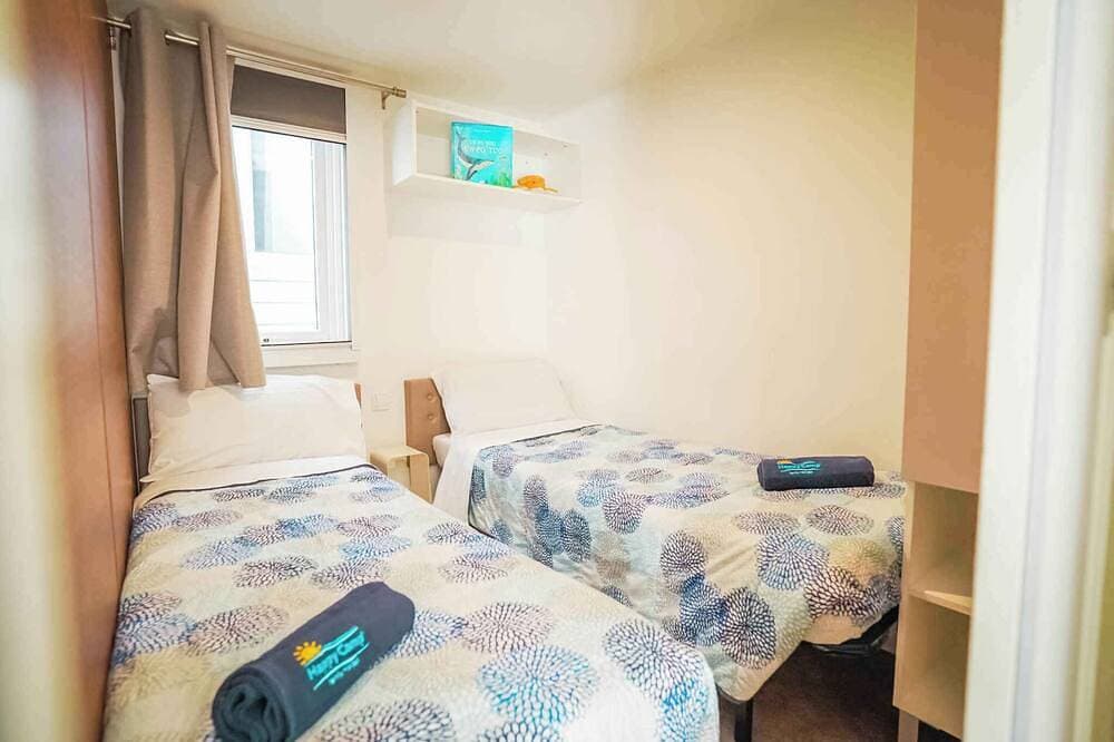 Foto 6 von 30: Mobilehome mit Klimaanlage, Terrasse und Pool