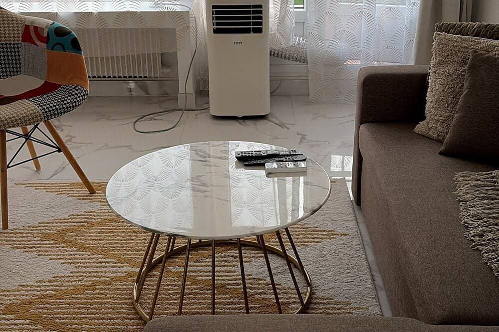 Foto 5 von 6: Apartment for Rent Near Parc Astérix and Cdg