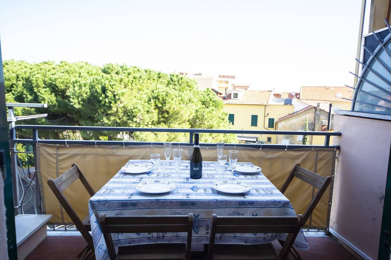 Foto 5 von 23: Ferienwohnung für 4 Personen mit Balkon