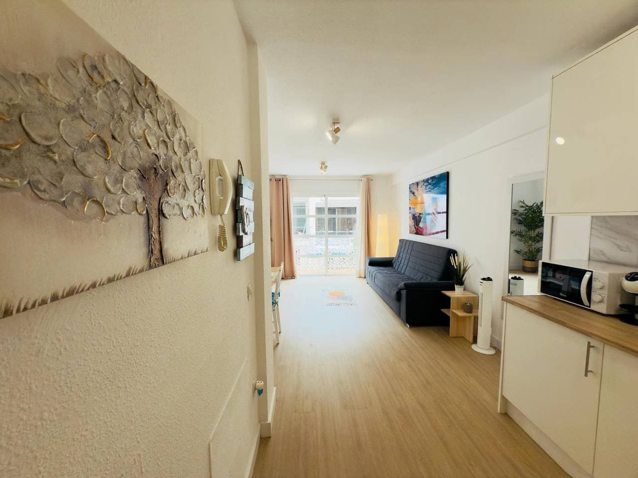 Foto 11 von 29: Acogedor Apartamento en Playa San Juan, Tenerife – Con Terraza Pr