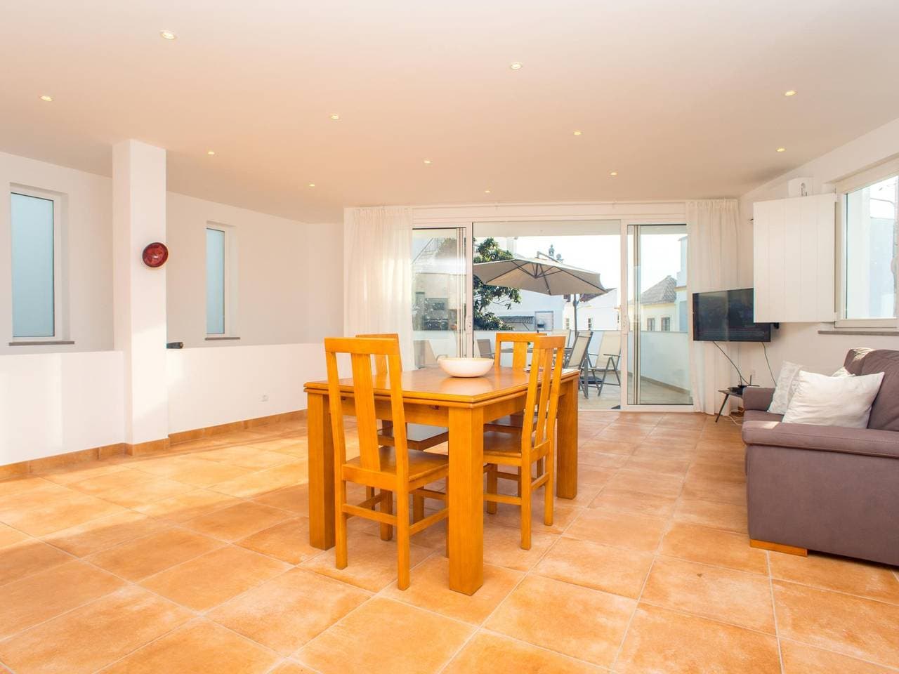 Foto 5 von 26: Ferienhaus für 4 Personen mit Terrasse