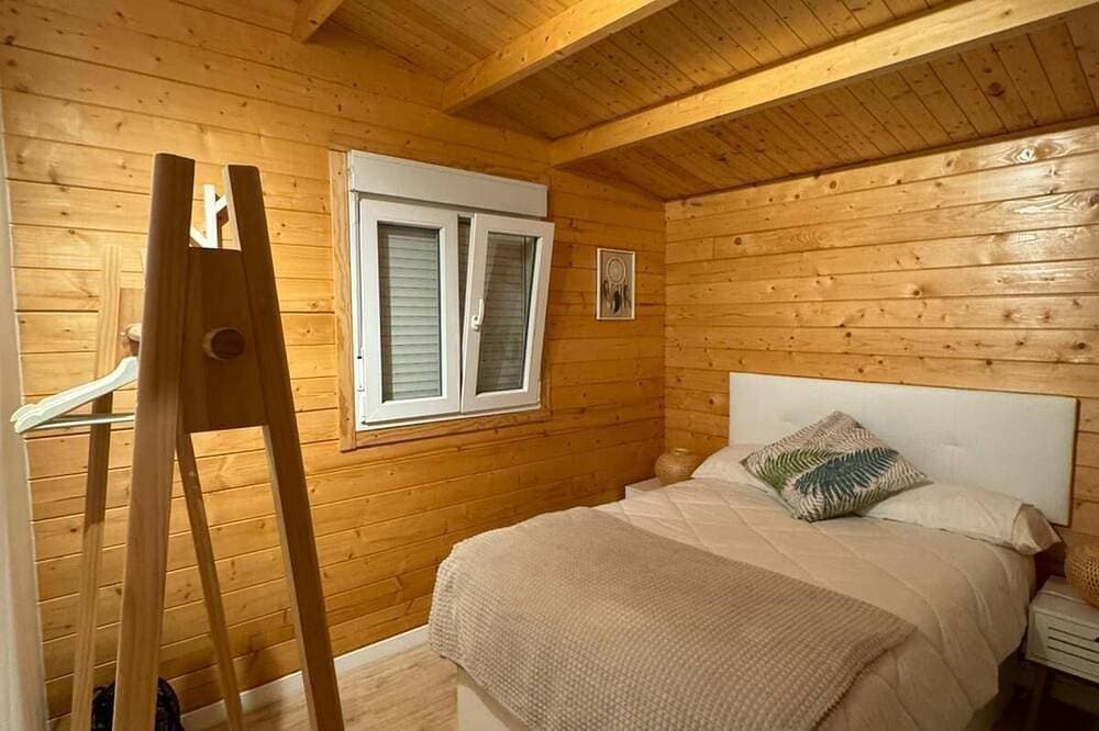 Foto 2 von 29: Peaceful Getaway with Pool, Jacuzzi & BBQ Area