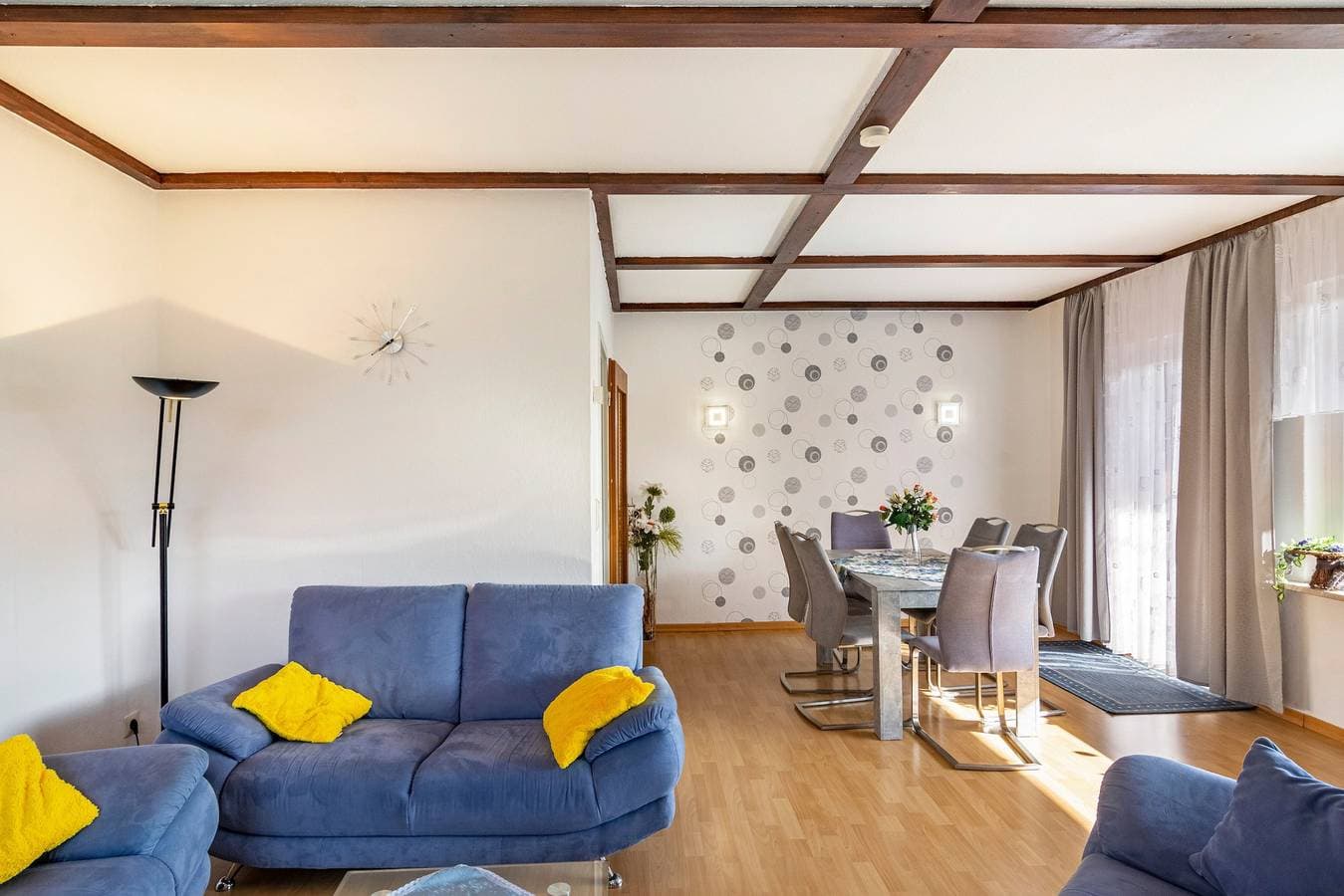 Foto 8 von 39: Ferienwohnung 'Wolfswind' mit Bergblick, Balkon und Wi-Fi