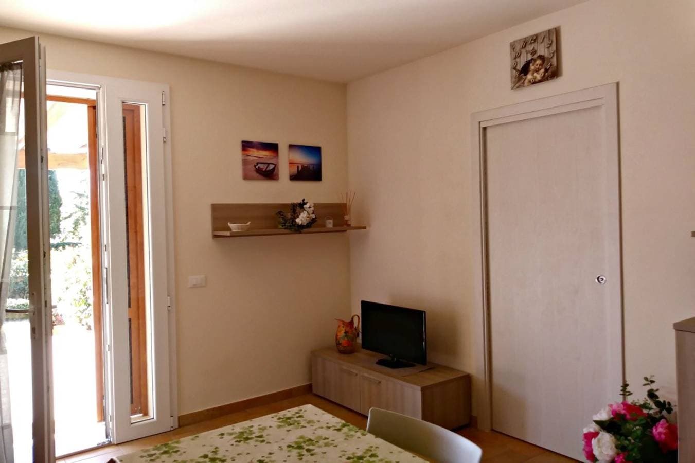 Foto 13 von 20: Ferienwohnung für 6 Personen mit Garten