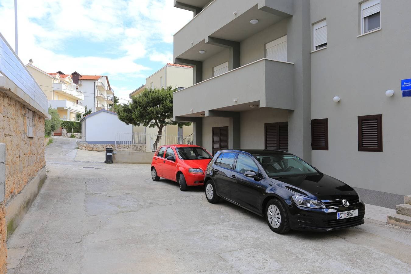 Foto 13 von 24: 1-Zimmer-Ferienwohnung mit Terrasse und Meerblick Nemira, Omis A-17039-a