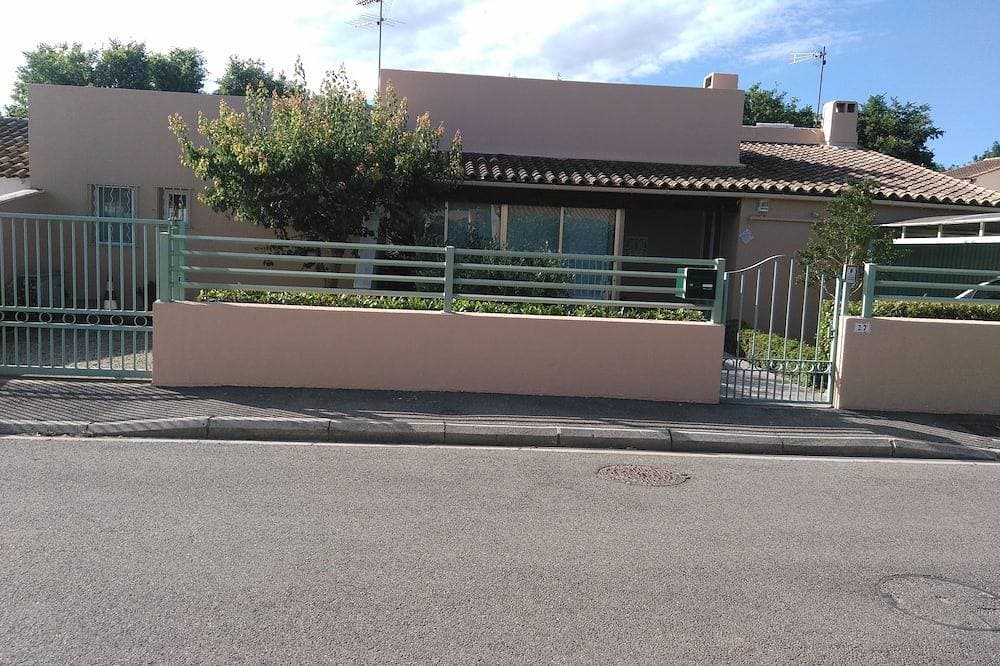 Foto 12 von 21: \"Le Patio\" Gites Für Zwei Menschen Mit Pool