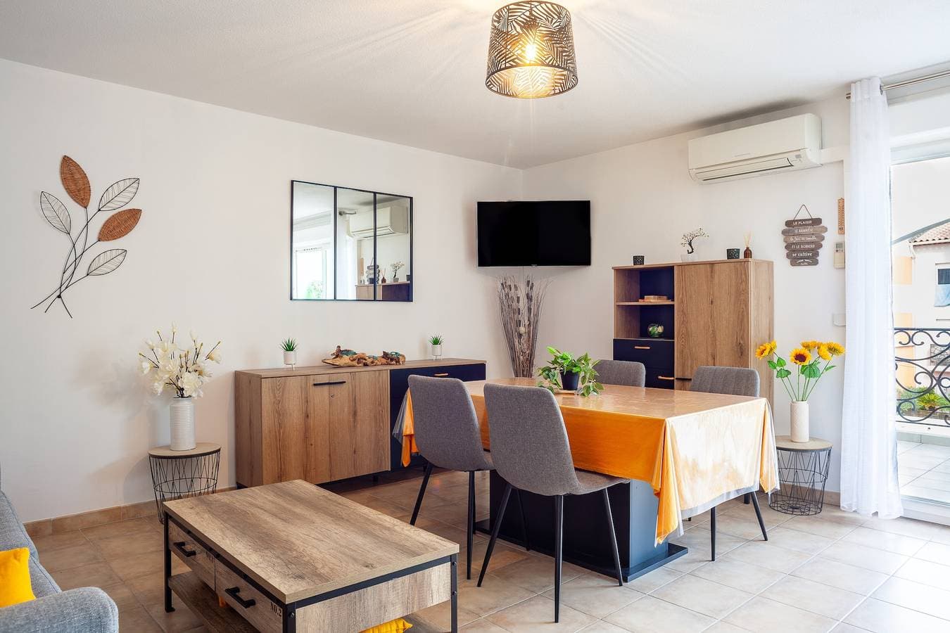Foto 3 von 24: Apartment „T2 Entièrement Rénové“ mit privater Terrasse, Balkon und Klimaanlage