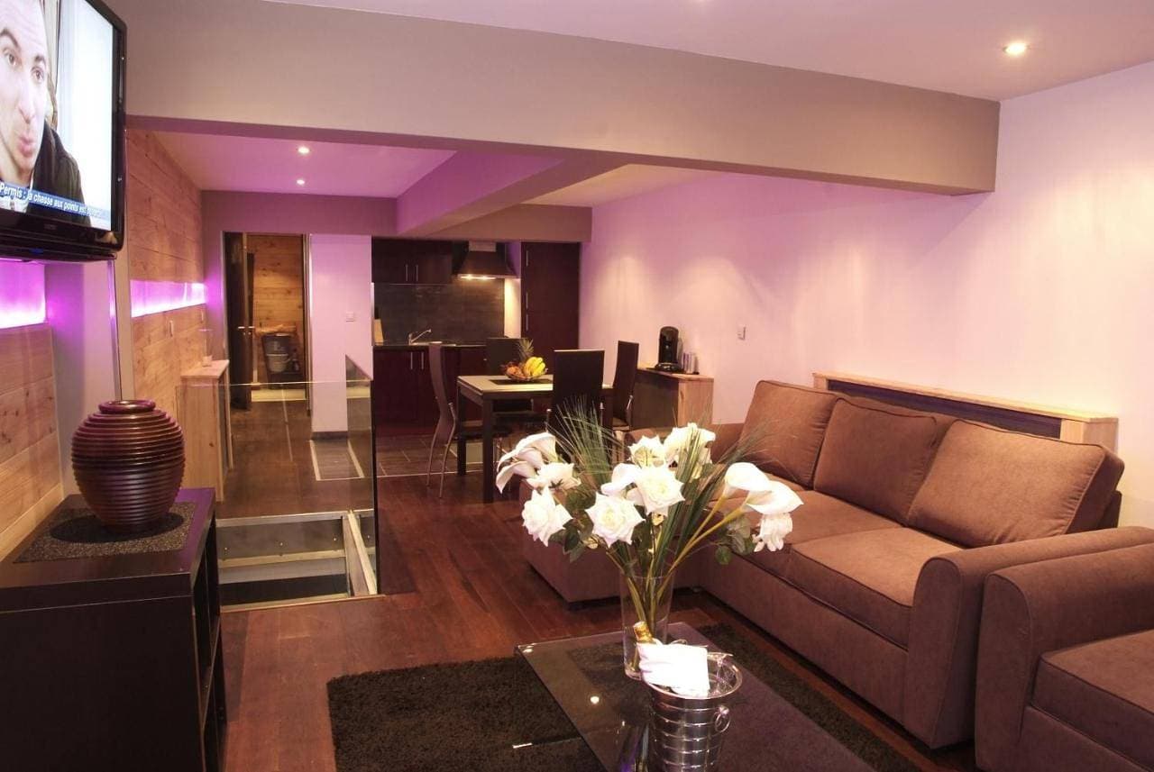 Foto 10 von 44: Duplex Loft with Private Swimming Pool (4 Adults)
