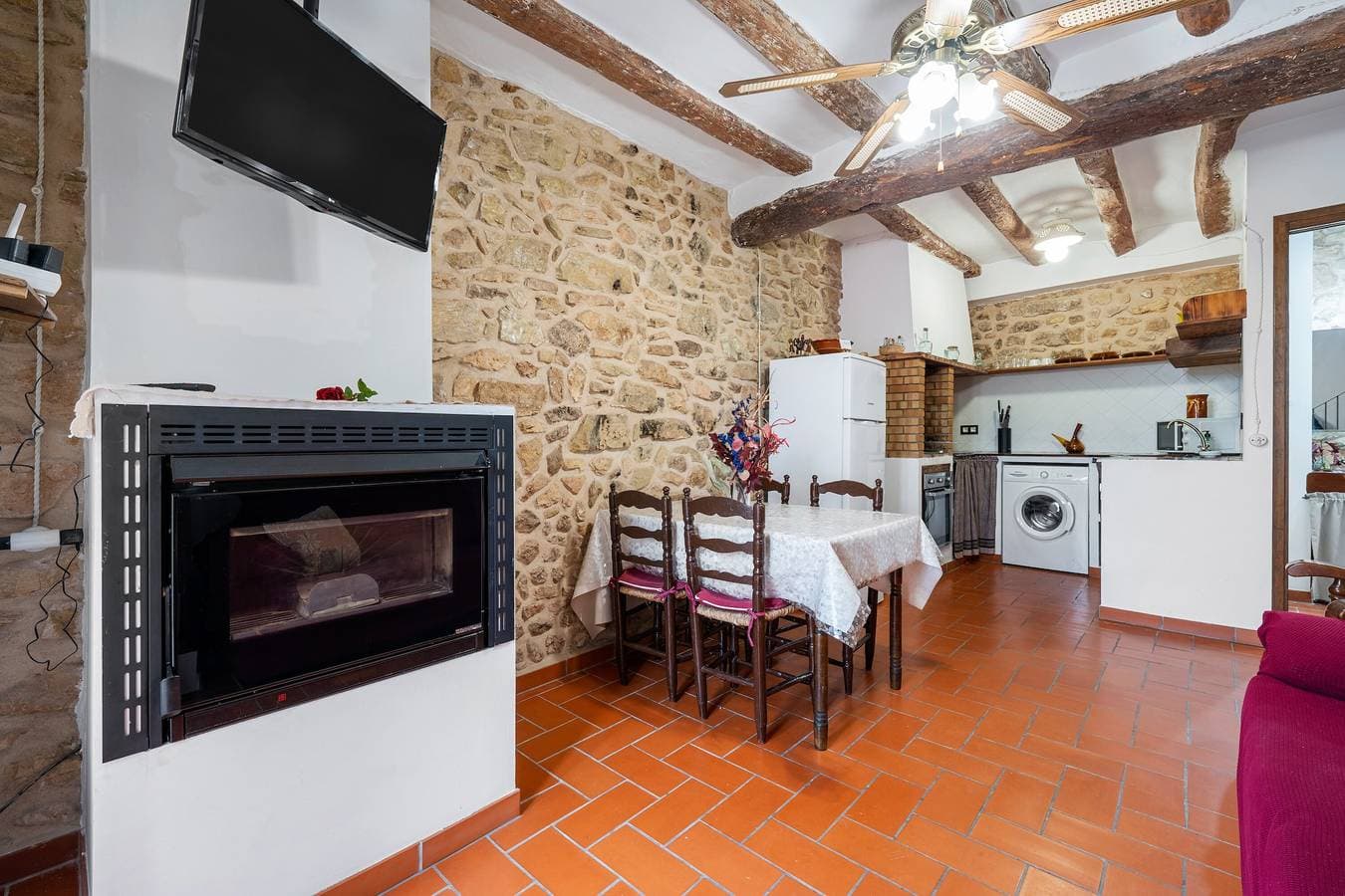 Foto 2 von 24: Ferienhaus 'Ca La Llum' mit Bergblick, privater Terrasse und WLAN