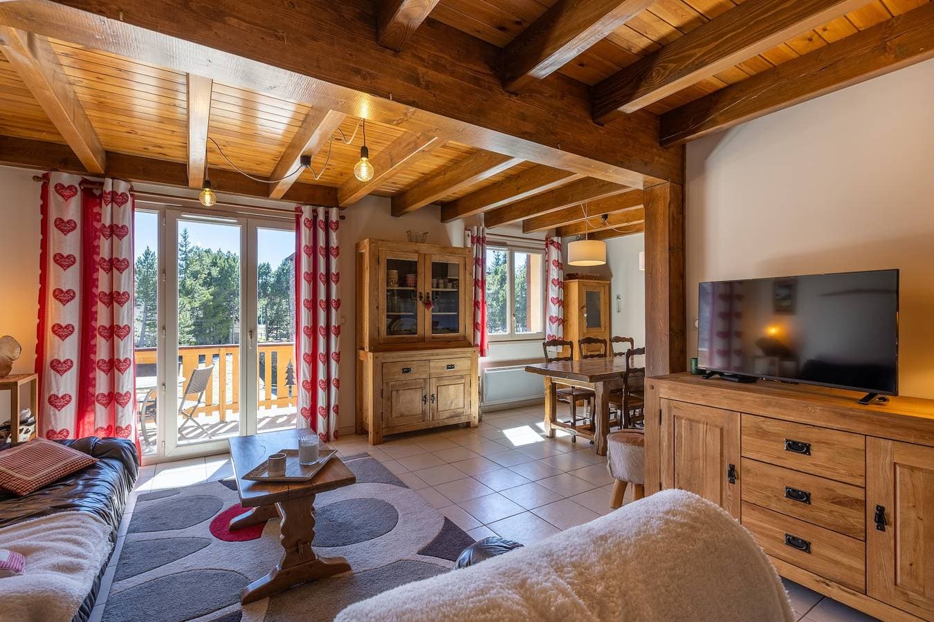 Foto 8 von 13: Ferienwohnung für 8 Personen mit Balkon