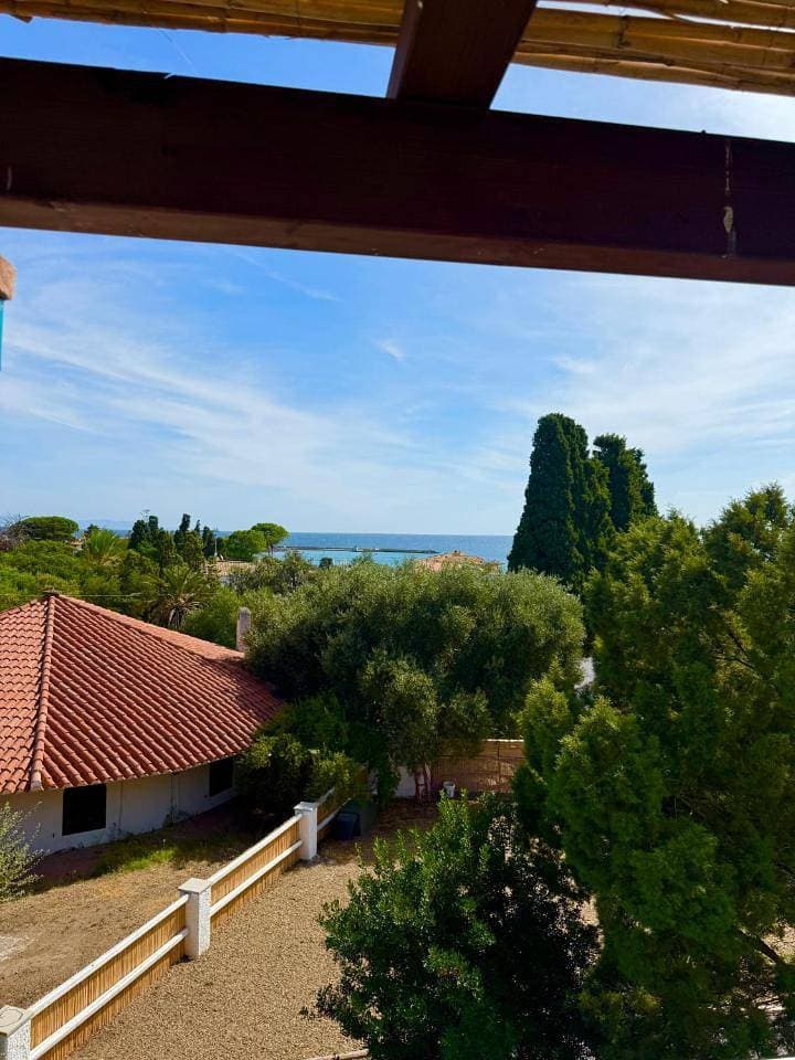 Foto 9 von 24: Apartment with terrace and sea view