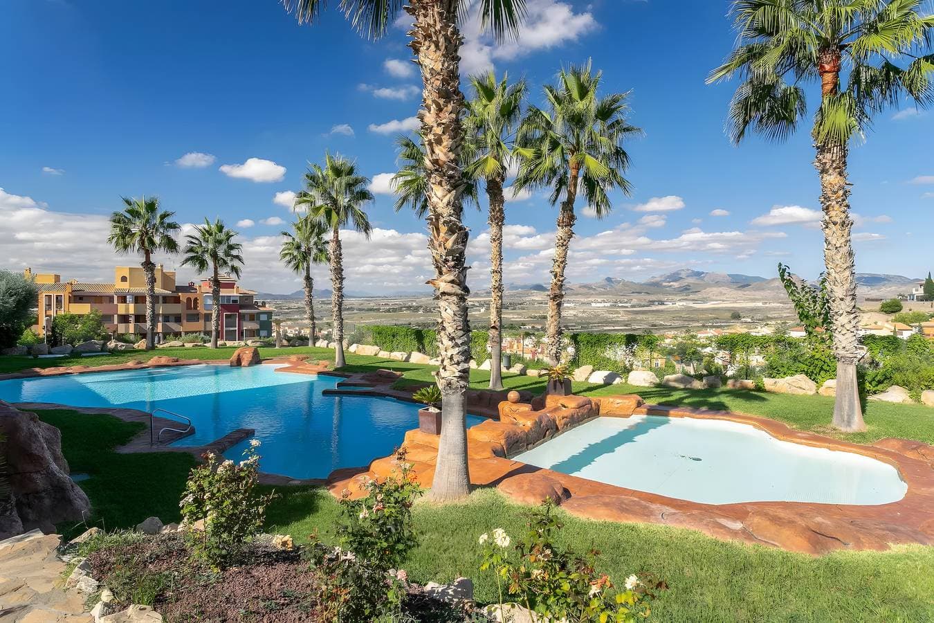 Foto 4 von 26: Ferienwohnung 'Appartement Avec 2 Piscines' mit Meerblick, Wi-Fi und Klimaanlage