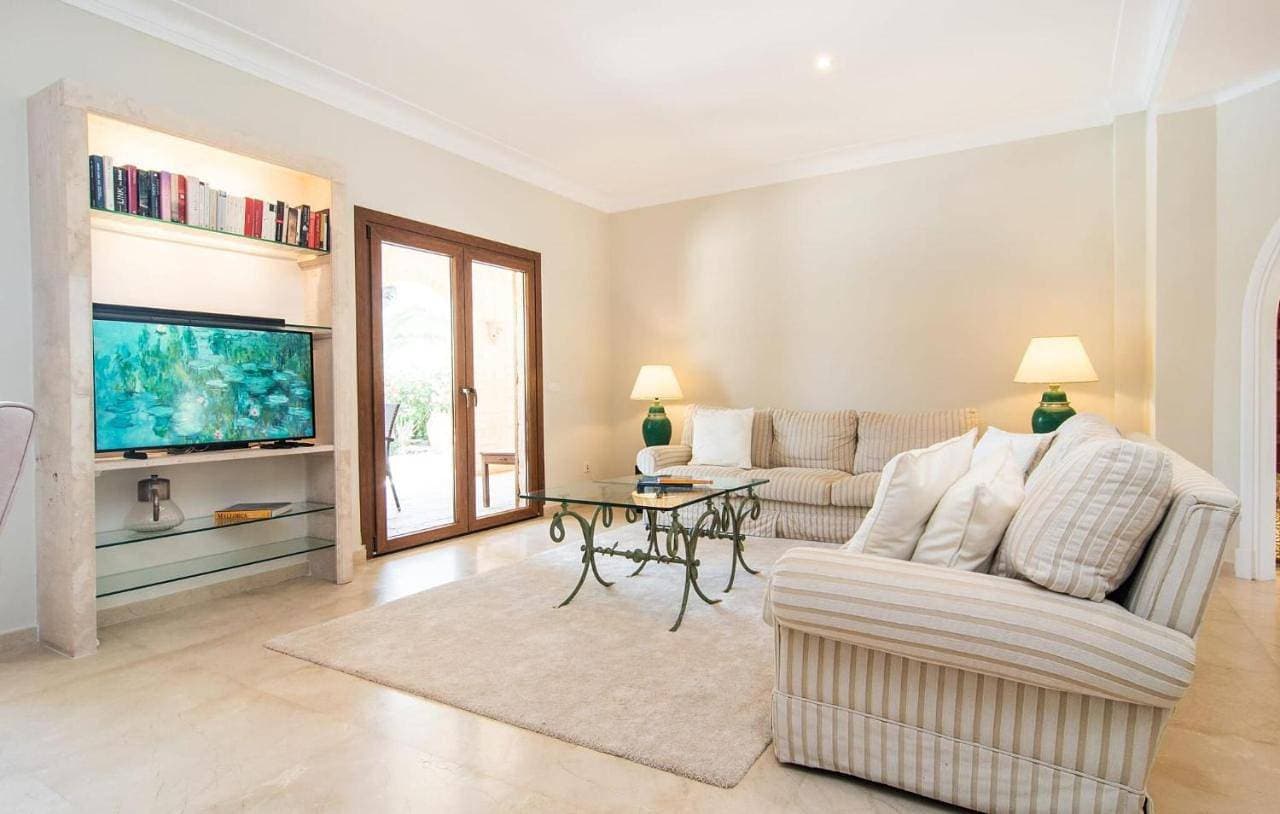Foto 7 von 31: Three-Bedroom Holiday Home