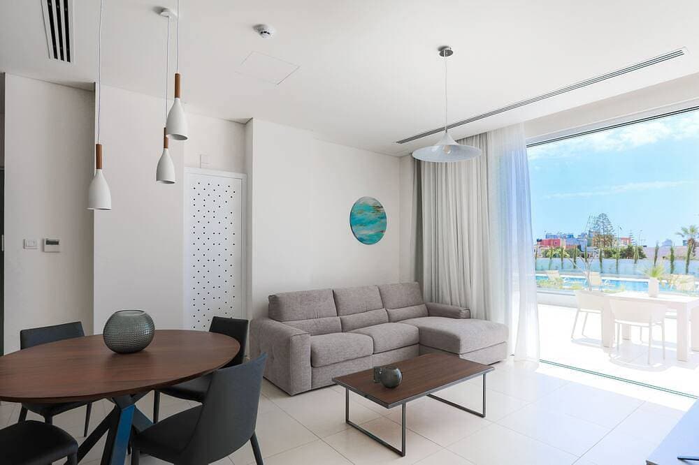 Foto 9 von 23: Napa Gem Suites - One Bedroom Suite - Ayia Napa, Luxel Villas Cyprus