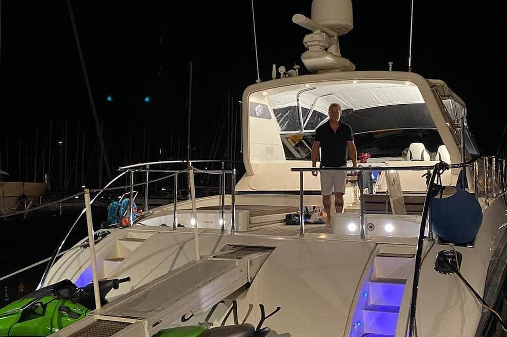 Foto 7 von 8: Yacht Dans la Baie de St Tropez