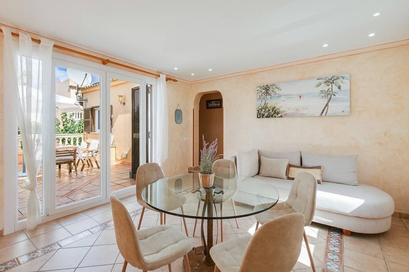 Foto 5 von 25: Ferienhaus "Apartamento Casa de Maretas" mit Pool, Klimaanlage, WLAN, Balkon, Terrasse und Garten