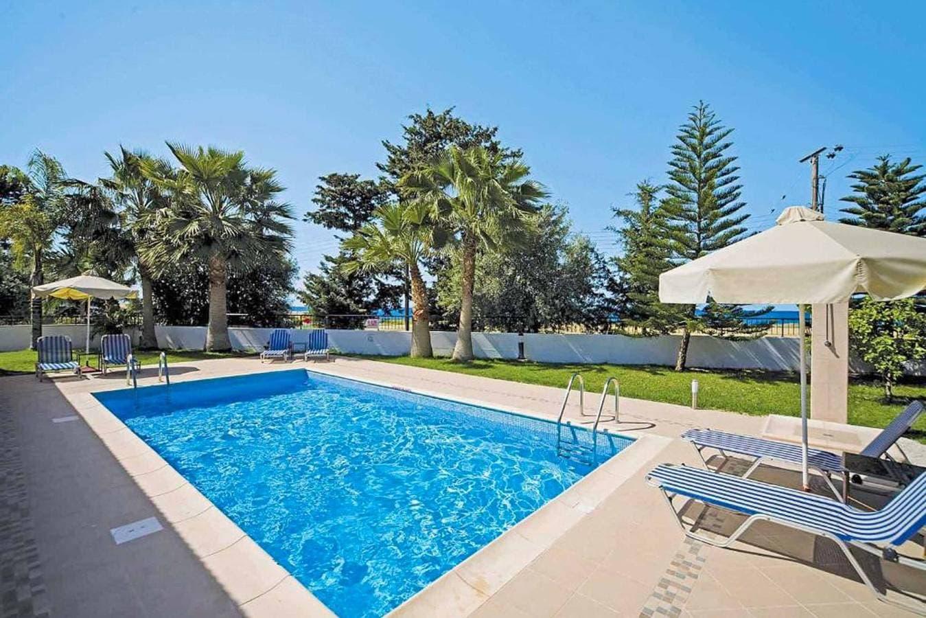 Foto 2 von 27: Villa Fostira