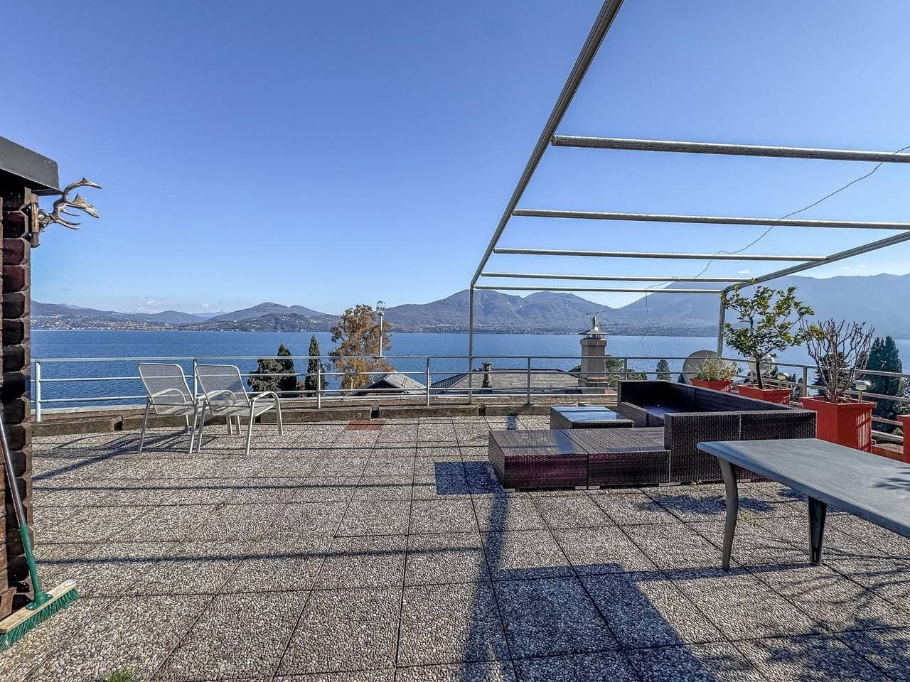 Foto 2 von 29: Vera apartment with wonderful terrace lake view
