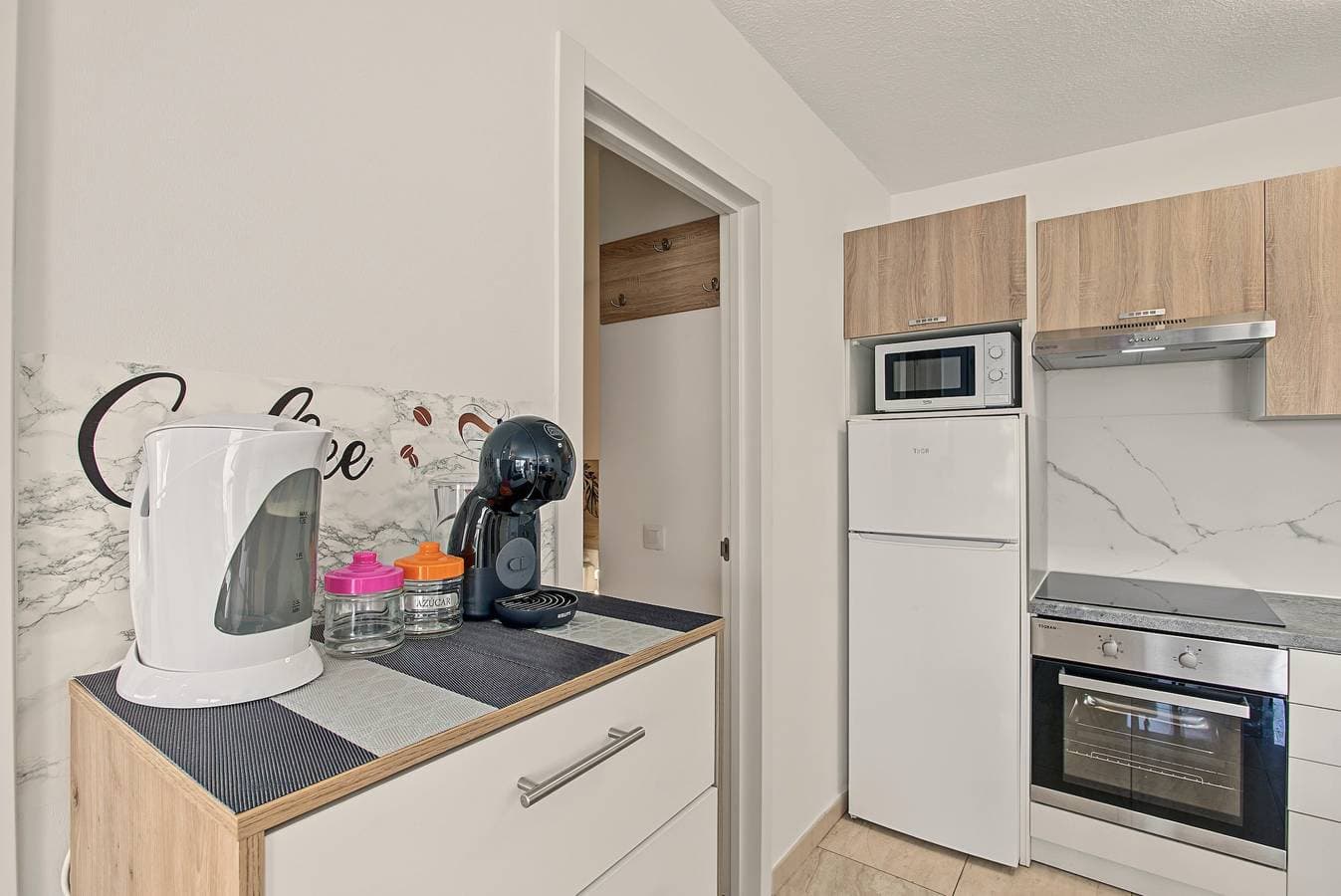 Foto 7 von 27: Geräumiges, helles Mareverde-Apartment mit Meerblick, Pool und WLAN