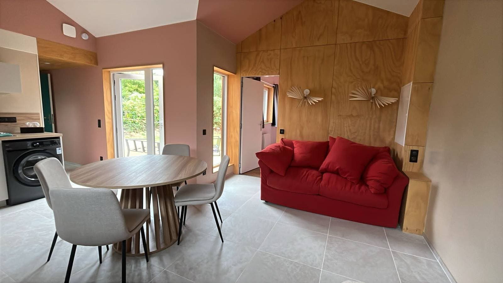 Foto 3 von 16: Ferienhaus 'Maison De Vacance À 200m De La Mer' mit privater Terrasse und privatem Garten
