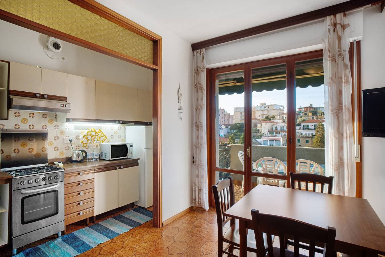 Foto 3 von 23: Ferienwohnung 'Carla' mit Meerblick und Balkon