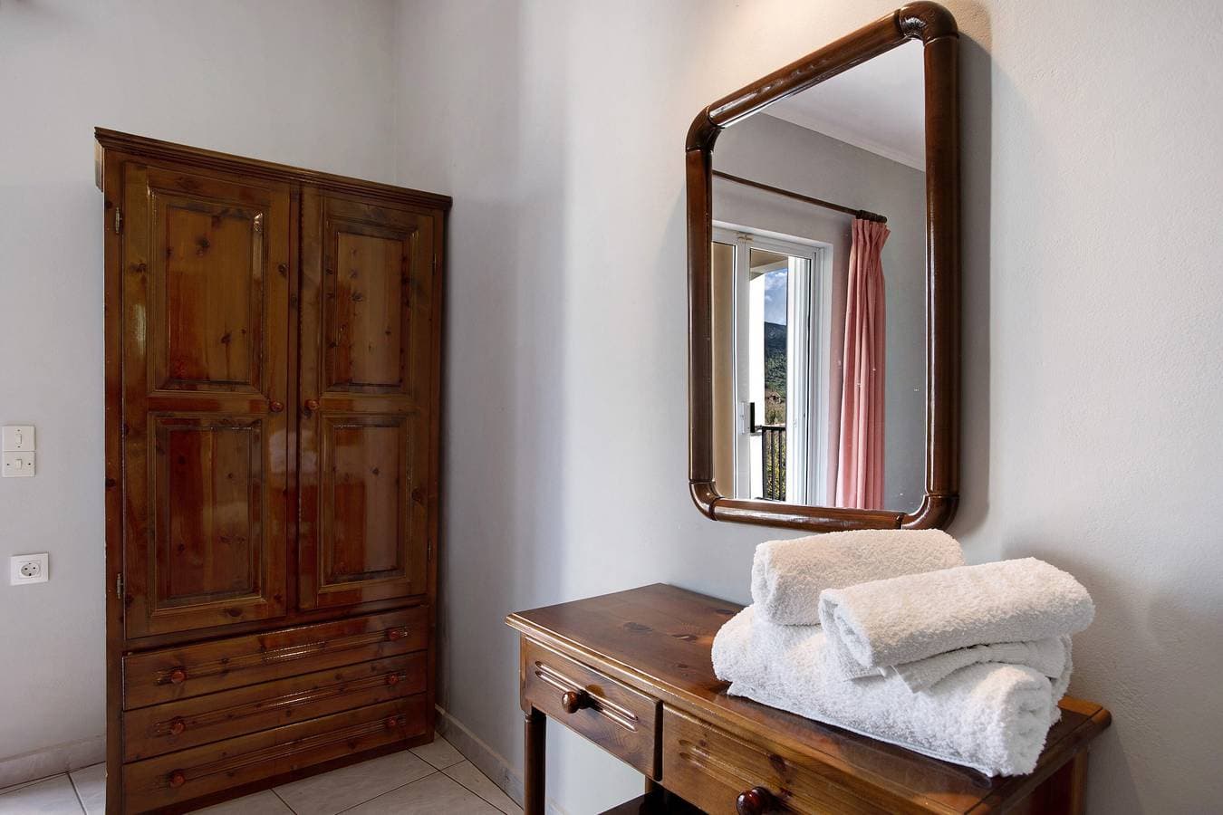 Foto 6 von 26: Ferienwohnung "Dolphin Apartment 8" mit Privatem Balkon, Gemeinschaftsgarten und WLAN