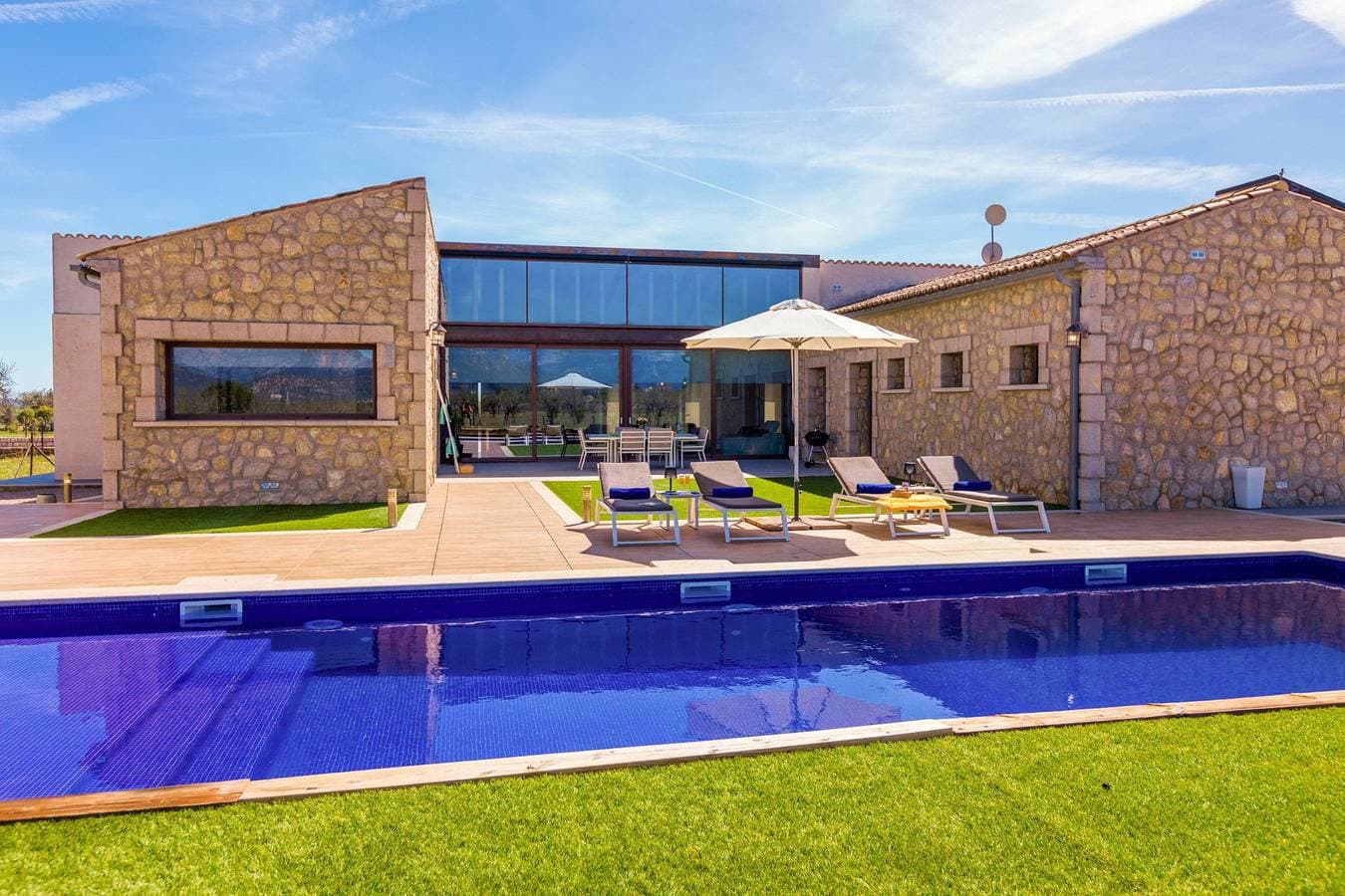 Villa 1
