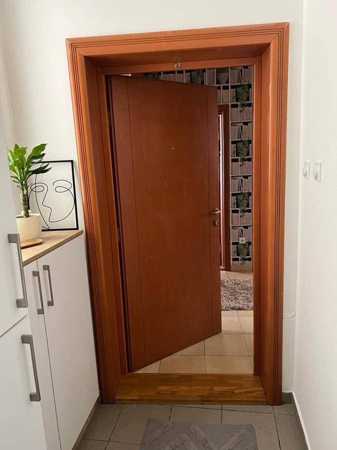 Foto 3 von 32: Two-Bedroom Apartment