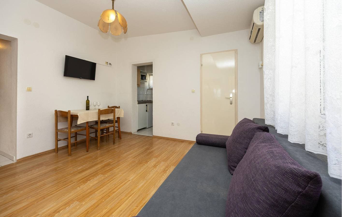 Foto 6 von 25: Apartment mit Meerblick, Wifi, AC, Pool und Terrasse