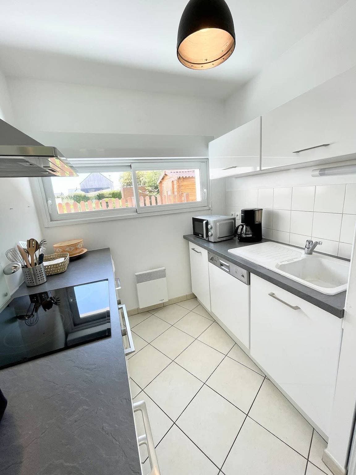 Foto 12 von 32: Ferienwohnung für 6 Personen mit Terrasse